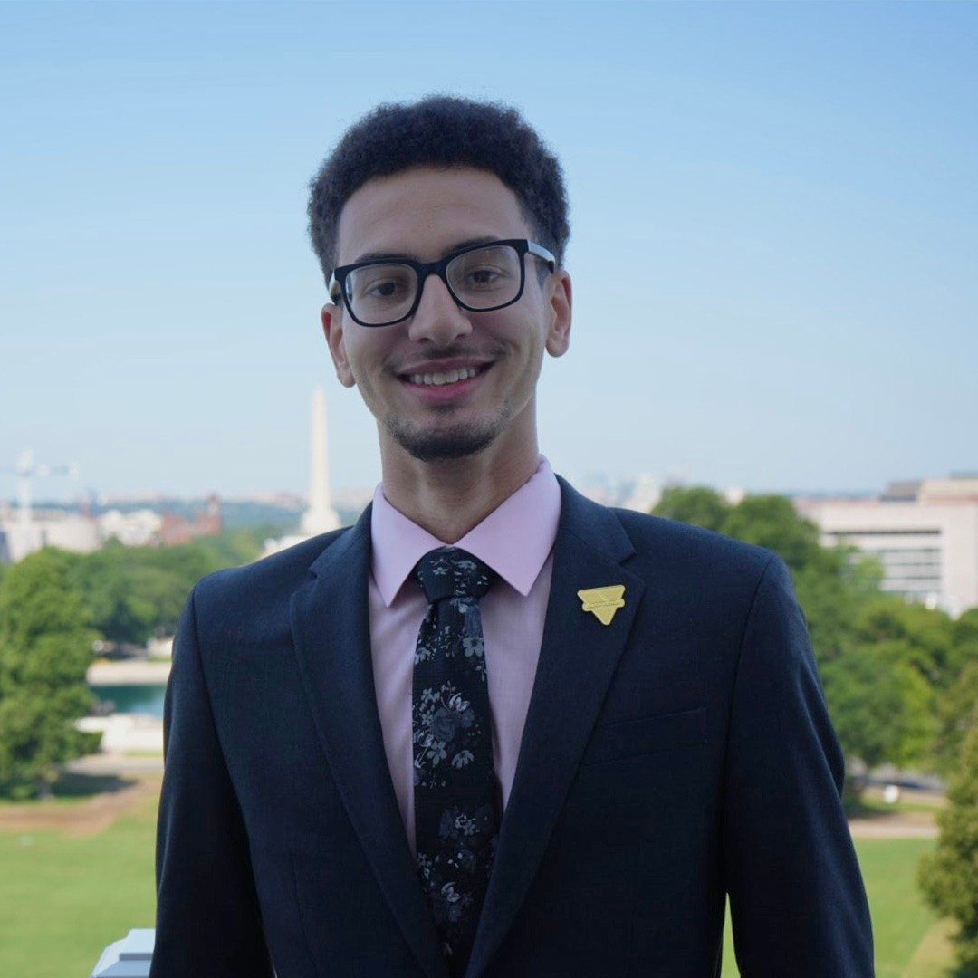 While studying International Relations and French, Eric was an active member in Mazaiko, the global living-learning community of Harper Hall. This experience gave Eric the opportunity to excel in cross-cultural communication and study abroad in France. Today, Eric leads the U.S. outreach and marketing for a French logistics technology company and resides in the same region of France he once studied in.